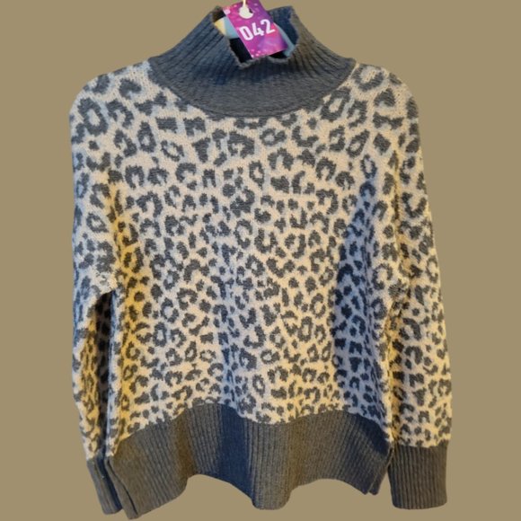 Marled Sweaters - 042 - Small Marled Animal Print Sweater.